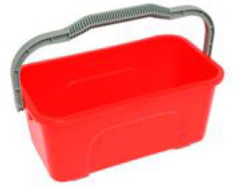 Bright red 12L window cleaning bucket with ergonomic handle, perfect for efficient and spill-free window washing.