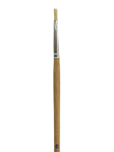 DASS150 Hog Bristle L/H Flat #0 Artist Brush with unvarnished handle, ideal for detail work and various paint mediums.