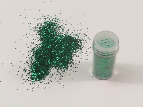 High-quality 1kg green glitter perfect for crafting, safe for all ages, adds vibrant shimmer to various projects.