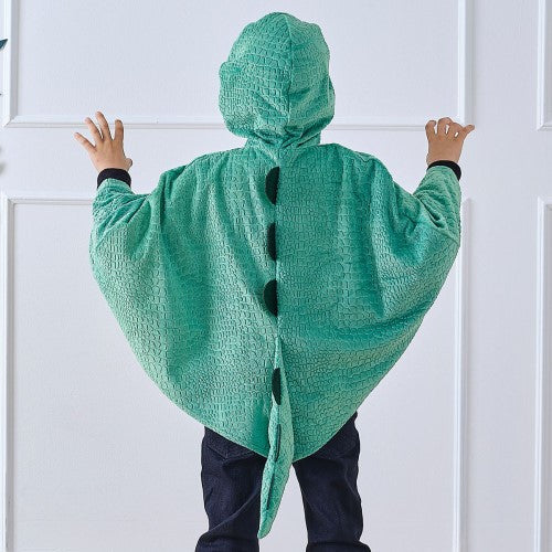 Green dinosaur cape for kids aged 3-8, perfect for dress-up, adventures, and imaginative playtime.