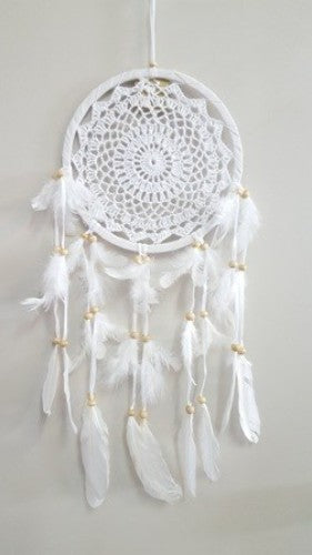 White 22cm crochet dream catcher showcasing intricate detailing, perfect for bohemian decor and filtering bad dreams.