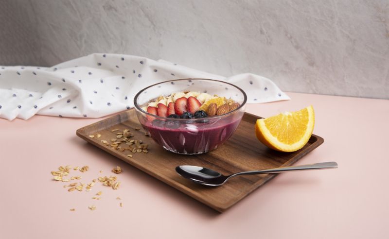 Set of 6 Ocean Reya 12.7cm glass bowls, elegantly designed for serving salads and desserts with easy cleaning.