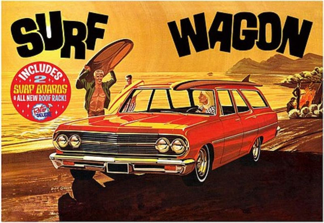 Detailed 1/25 scale model kit of a '65 Chevelle Surf Wagon, perfect for creative custom builds and vintage car enthusiasts.