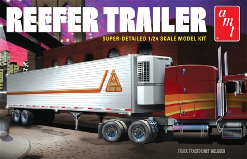 Detailed 1/24 scale plastic kit of a Reefer Semi Trailer for model building, suitable for ages 10 and up.