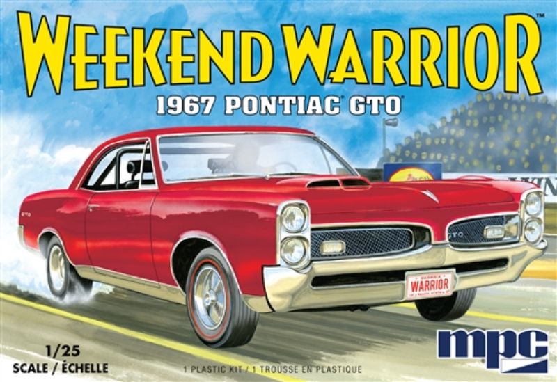 Detailed 1/25 scale model kit of the iconic '67 Pontiac GTO Drag, ideal for collectors and hobbyists.