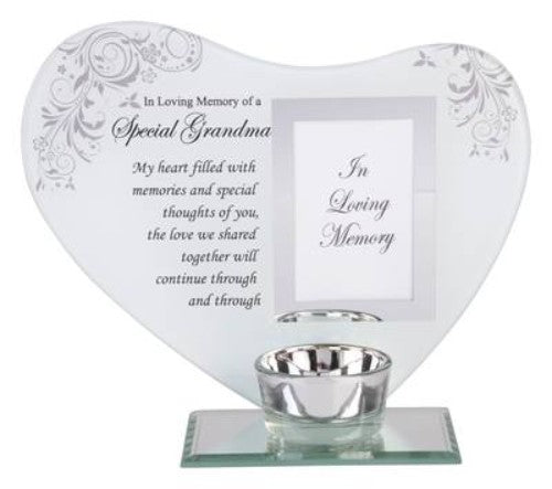 Heart-shaped candle holder for Grandma, 15cm, perfect for memorial tributes and warm remembrance.