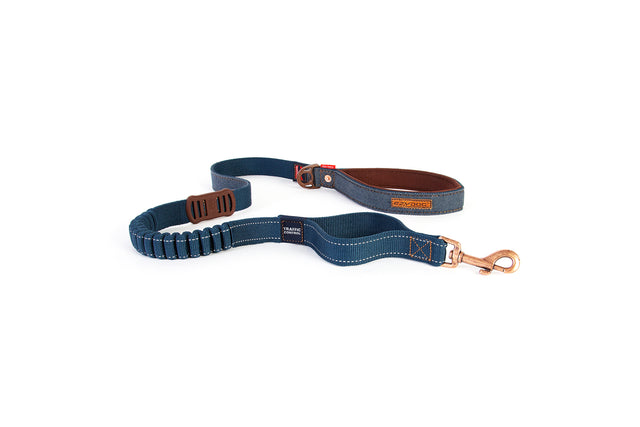 Stylish denim dog lead with Zero Shock technology, soft neoprene handle, and additional traffic control feature for comfort and control.