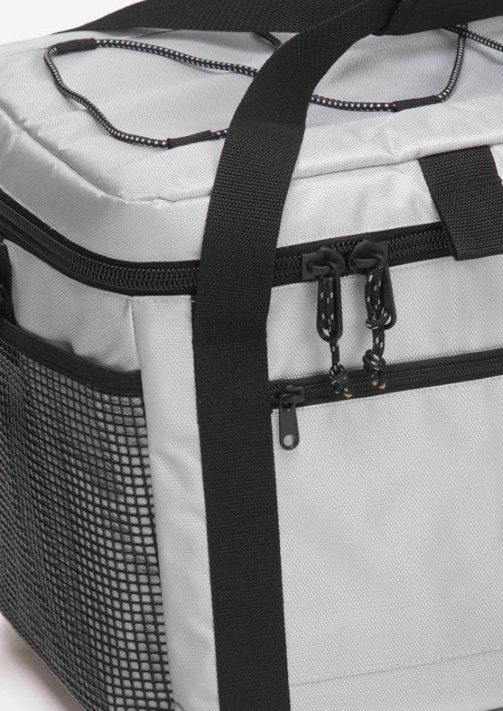 Durable Nautical Cooler Bag with 28L capacity, leak-proof lining, insulated compartment, and adjustable carrying options.