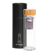 High borosilicate glass tea and fruit infuser bottle with stainless steel strainer, double-walled, 420ml capacity, and bamboo lid.