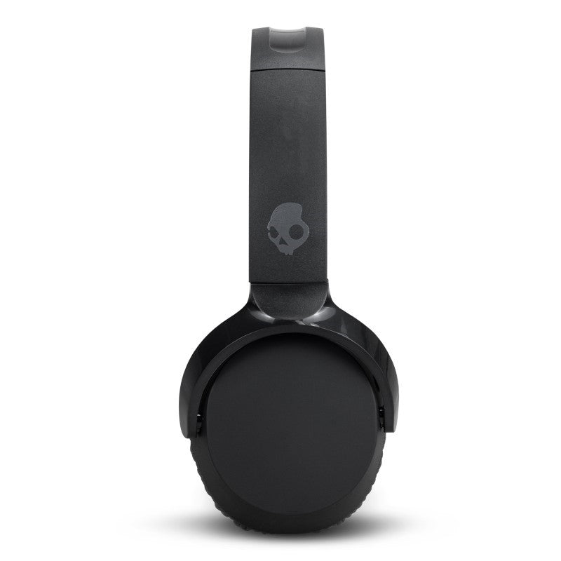 Wireless Skullcandy Riff 2 headphones in black, offering 34 hours of playback and built-in controls for seamless audio enjoyment.