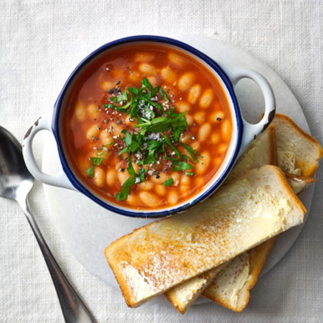 Smart Choice Baked Beans in rich tomato sauce, 2.95KG can, nutritious and versatile for quick, satisfying meals.