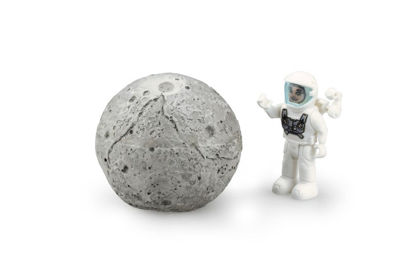 Astropod kit featuring missions such as building a space station, growing crystals, or discovering moon rocks.