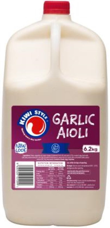 Creamy garlic aioli in a 6.2KG tub, ideal for dips and enhancing a variety of dishes with Kiwi flavor.