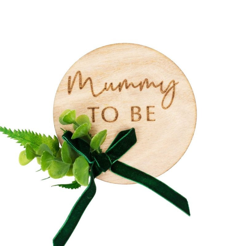 Wooden badge for expecting mothers, 13cm W x 10cm H, adds charm to baby showers and celebrates motherhood.