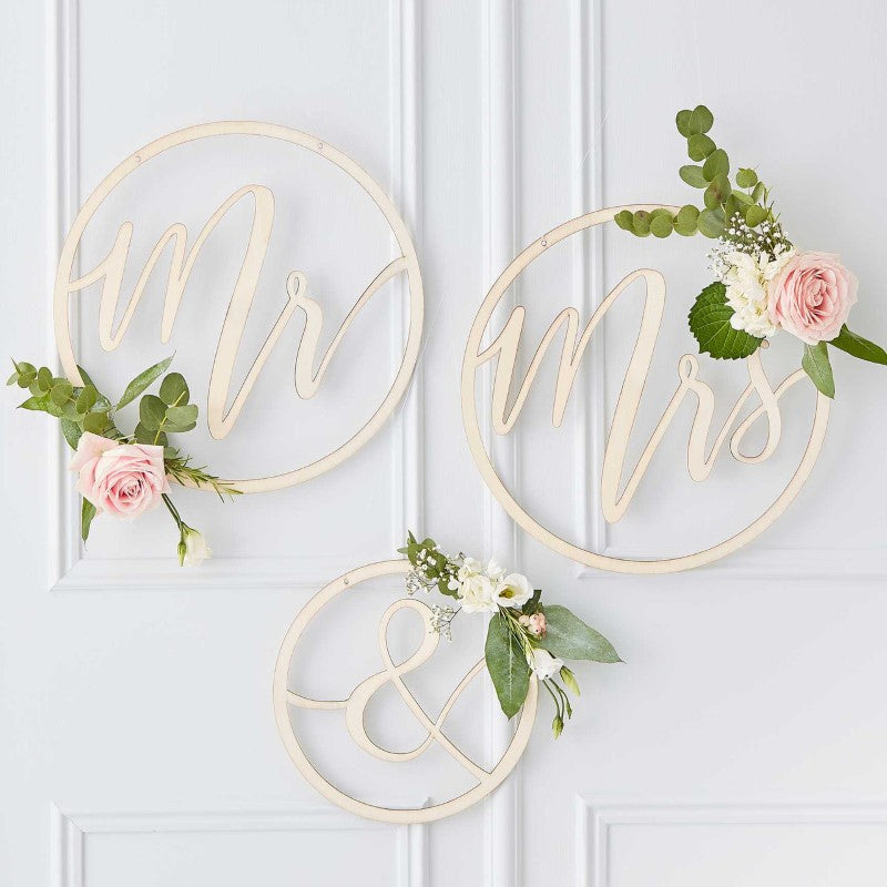 Gold Wedding Backdrop Wooden Hoop - Pack of 3 (2 large hoops measuring 35cm (W) and 1 small hoop at 25cm (W))