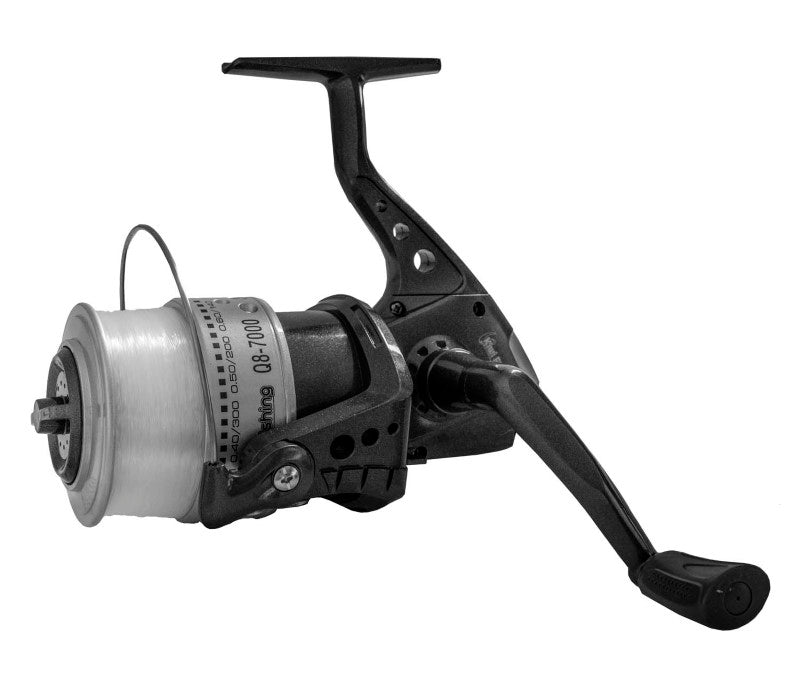 Fishtech 7000 Spin Reel: A powerful surf fishing reel with 200m line capacity, smooth retrieval, and adjustable handle for all anglers.