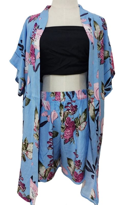 Floral shorts set in blue featuring a stylish kimono, perfect for summer outings and casual gatherings.