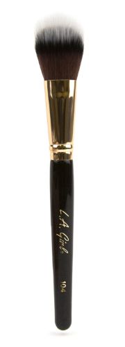 Domed stippling brush with dual fibers for precise makeup application; crafted with sustainable birch wood and soft synthetic hair.