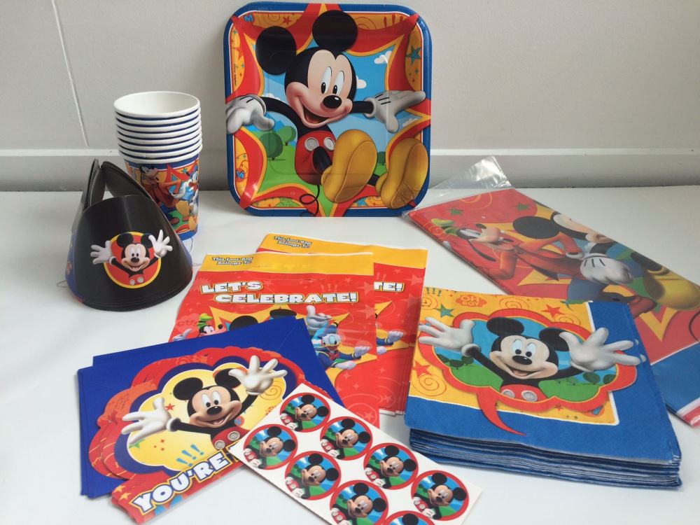 Eight vibrant Disney Mickey Mouse cups perfect for birthday parties and gatherings, featuring the iconic Mickey design.