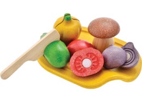 Colorful PlanToys Assorted Vegetable Set with cutting board, knife, and 5 sliceable veggies for imaginative, healthy play.