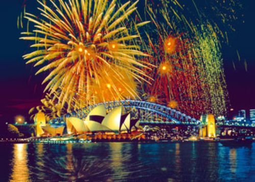 Ravensburger 1000-piece puzzle featuring Sydney's skyline with vibrant fireworks over the Opera House and Harbour Bridge.