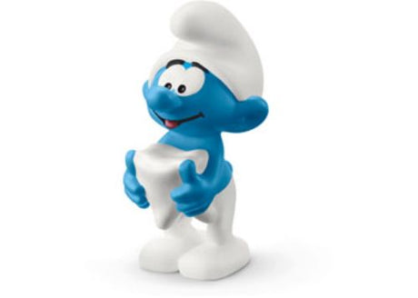 Schleich Smurf figurine joyfully holds the Tooth of Wisdom, inspiring imaginative play and storytelling adventures.