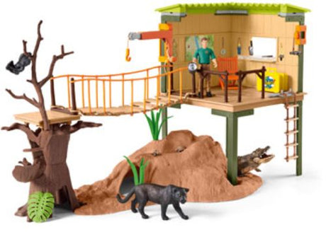 Schleich Wild Life Ranger Adventure Station playset with detailed ranger and animal figures for imaginative wildlife exploration.