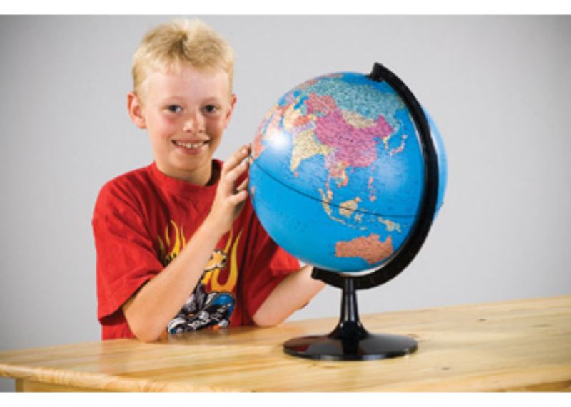 Interactive 28cm Edu-Toys Swivel Globe for kids 8+, featuring vibrant colors and a sturdy base for easy rotation.