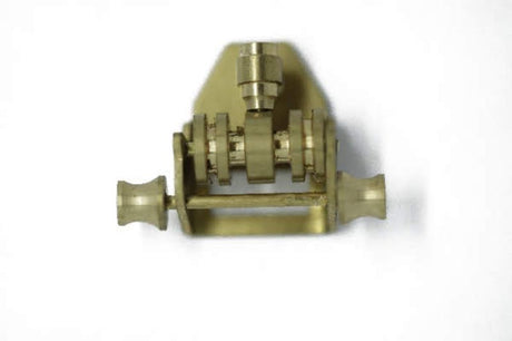 High-quality Billing Anchor Winch 30x22mm, designed for durability and easy operation in marine environments.