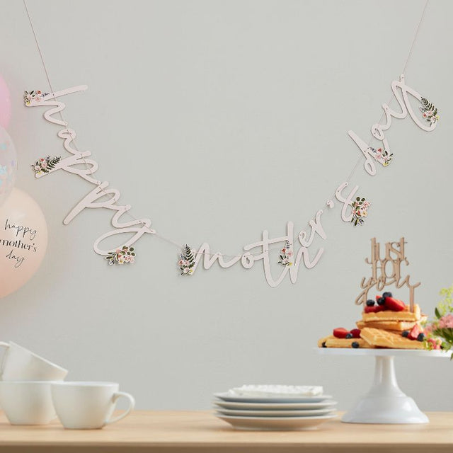 Floral happy Mother's Day bunting in pretty pink, 2 meters long, eco-friendly, perfect for festive decoration.