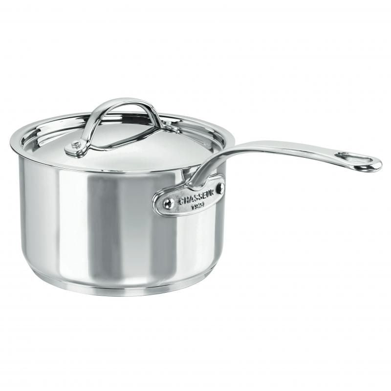 Elegant 20cm Chasseur Maison saucepan in 18/10 stainless steel, ideal for sauces, with sleek lines and induction compatibility.