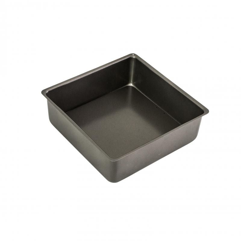 Non-stick square deep cake pan, 20x20x7cm, designed for effortless cake release and even baking. Perfect for versatile desserts.