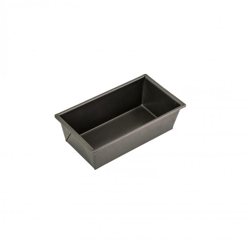 Non-stick Bakemaster loaf pan, 21x11x7cm, ideal for baking bread and meat loaves with effortless food release.