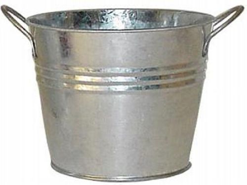 Stylish 12cm silver metal bucket with two handles, perfect for decor, gardening, or organizing party supplies.