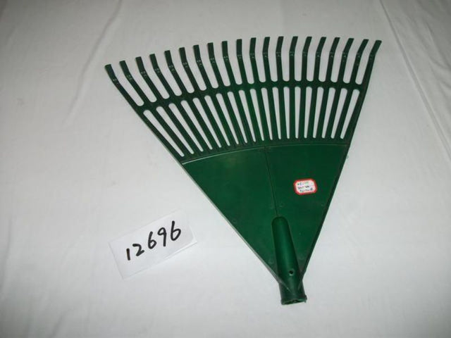 Set of 6 durable plastic garden harrows, each 20cm, ideal for soil aeration and mixing in various gardening tasks.