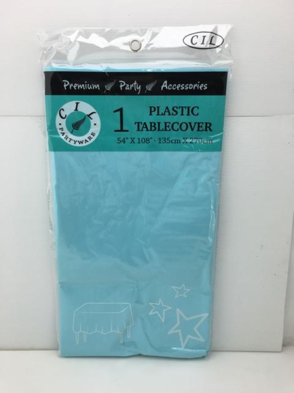 Light blue plastic tablecovers (137 x 274cm) in a set of 12, perfect for events and easy clean-up.