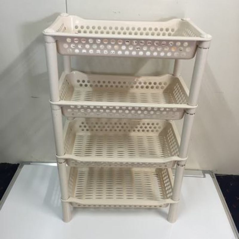 Plastic 4-tier shelves in natural finish, ideal for organizing space, suitable for indoor/outdoor use. Set of 6.