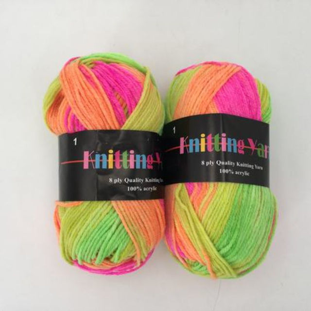 Colorful knitting yarn set of six 100g balls, perfect for creating cozy garments and stylish accessories.