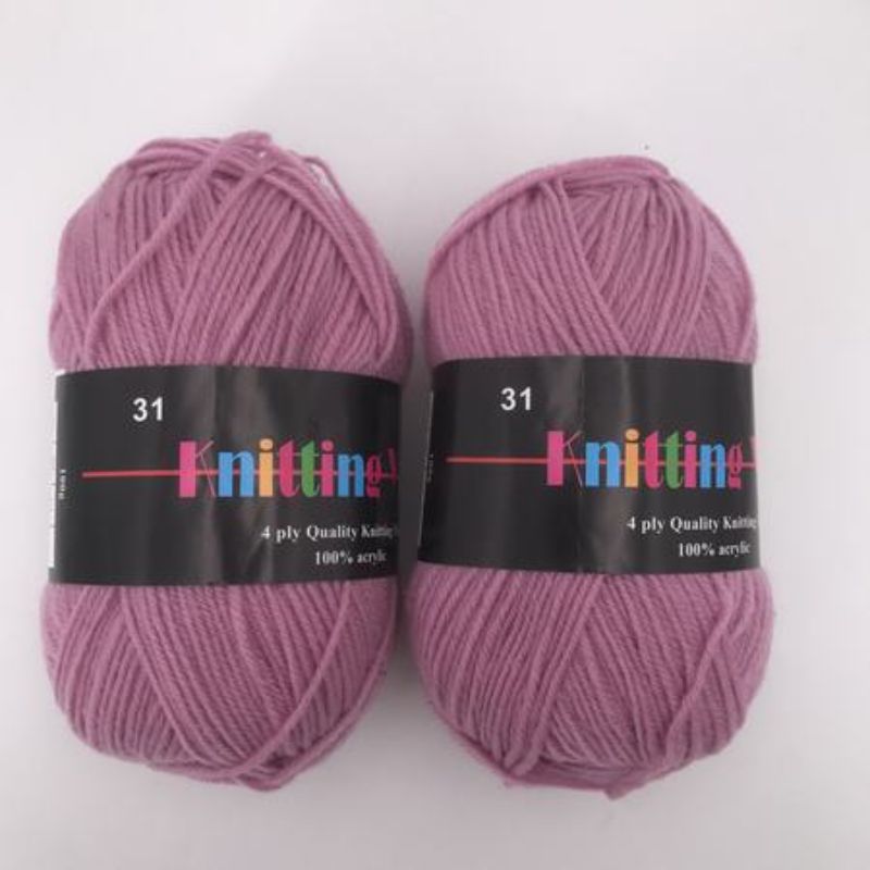 Premium knitting yarn set of 6 x 100g, perfect for cozy projects, featuring vibrant colors and exceptional softness.