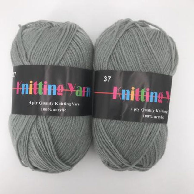 Colorful pack of 6 premium knitting yarn skeins, 100g each, soft acrylic for versatile and durable projects.