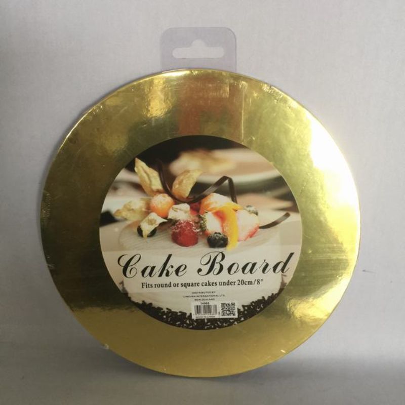 Round gold cake boards measuring 20cm, perfect for elegant cake presentation at events, 30 pieces total.