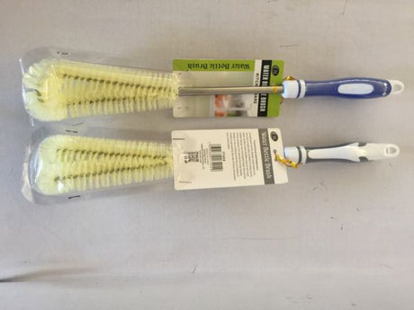 Set of 12 eco-friendly natural bottle brushes with ergonomic handles for effective and safe cleaning of bottles and jars.
