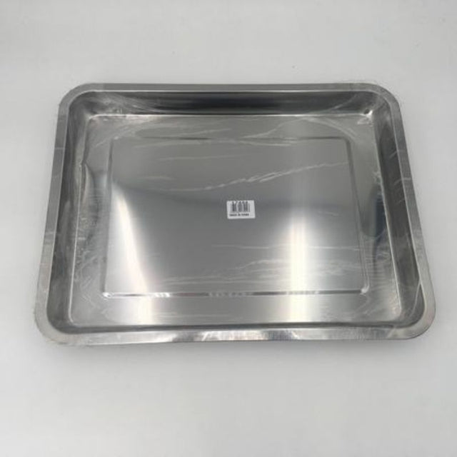 Set of 12 durable stainless steel plates, 45 x 35 x 4cm, ideal for elegant dining and easy maintenance.