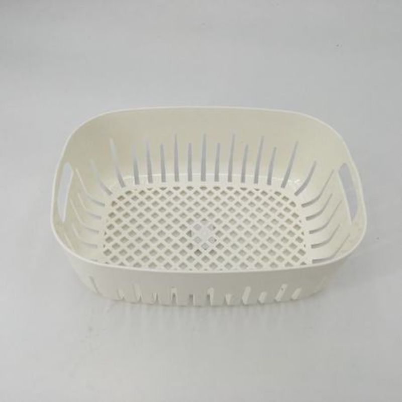 Set of 12 durable sieving baskets, 23 x 15.5 x 8cm, perfect for rinsing, draining, and sieving in any kitchen.