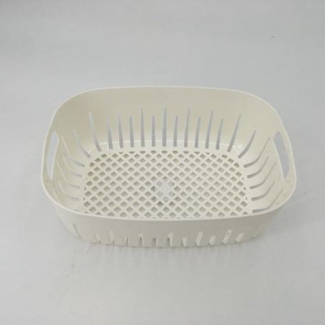 Set of 12 durable sieving baskets, 23 x 15.5 x 8cm, perfect for rinsing, draining, and sieving in any kitchen.