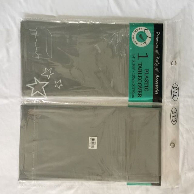 Elegant disposable silver tablecovers, 137 x 274cm, set of 12, perfect for events and easy clean-up.