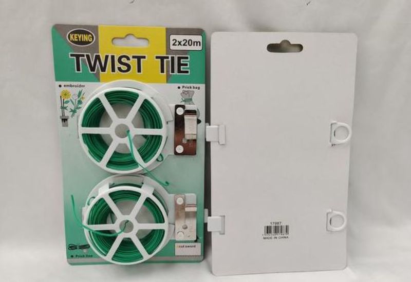 Durable garden twist ties, 2pcs x 20m per pack, ideal for securing plants and organizing garden structures.