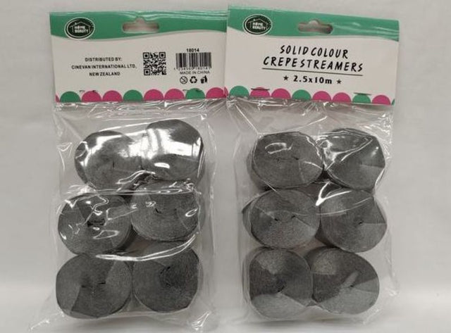 Silver crepe streamers, 2.5 x 10m, ideal for elegant decorations at parties and events, perfect for draping and twisting.