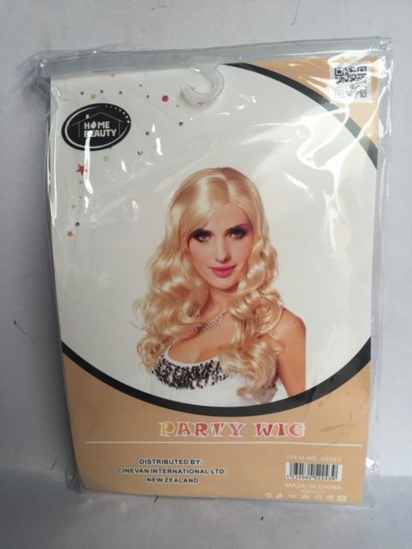Set of 5 long curl light gold party wigs, perfect for celebrations, costume parties, and group fun.