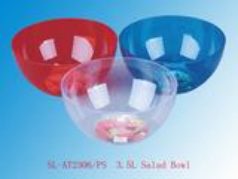 Set of 12 assorted plastic salad bowls, 25.2 CM wide, lightweight, durable, perfect for vibrant salads indoors or outdoors.